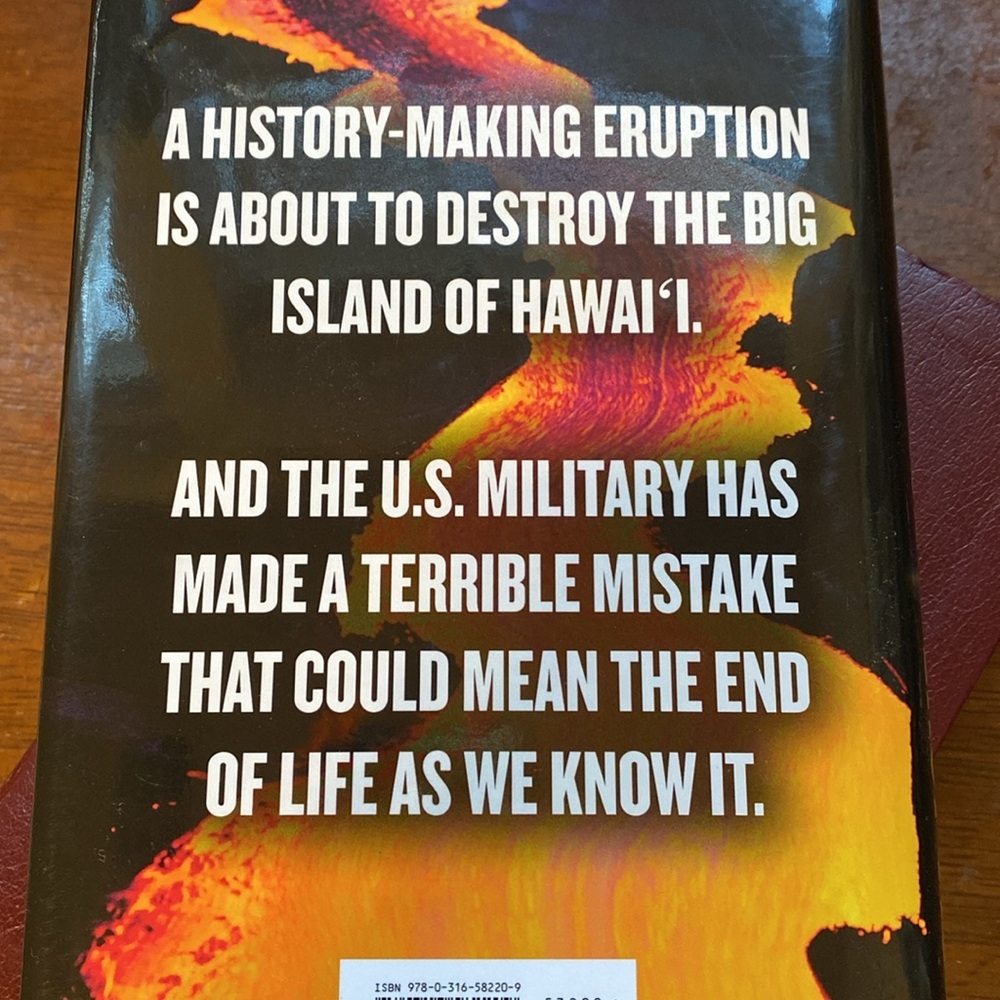 Hardback novel. Eruption by Michael Crichton and James Patterson. - Picture 2 of 5